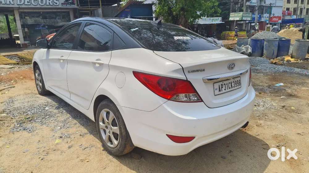 Hyundai Verna Fluidic 2013