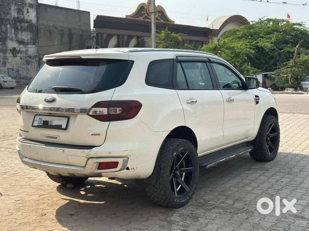 Ford Endeavour 3.2 Titanium At 4x4, 2016, Diesel