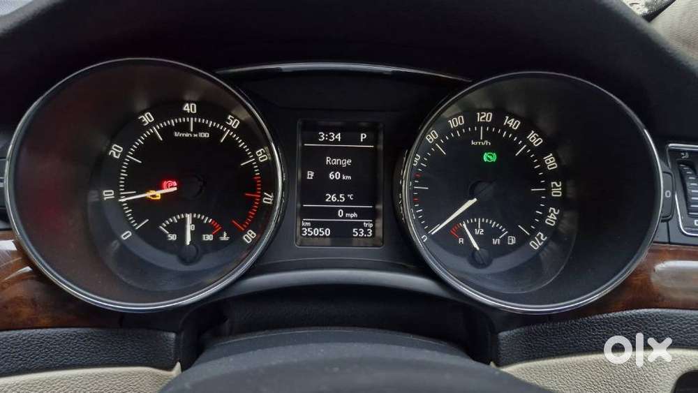 Skoda Superb 1.8 Elegance Tsi At, 2014, Petrol