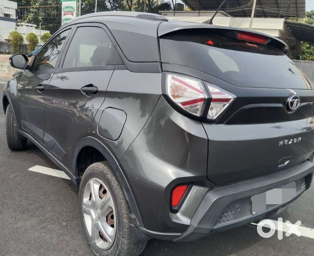 Tata Nexon 1.2 Revotron Xm (s), 2022, Petrol