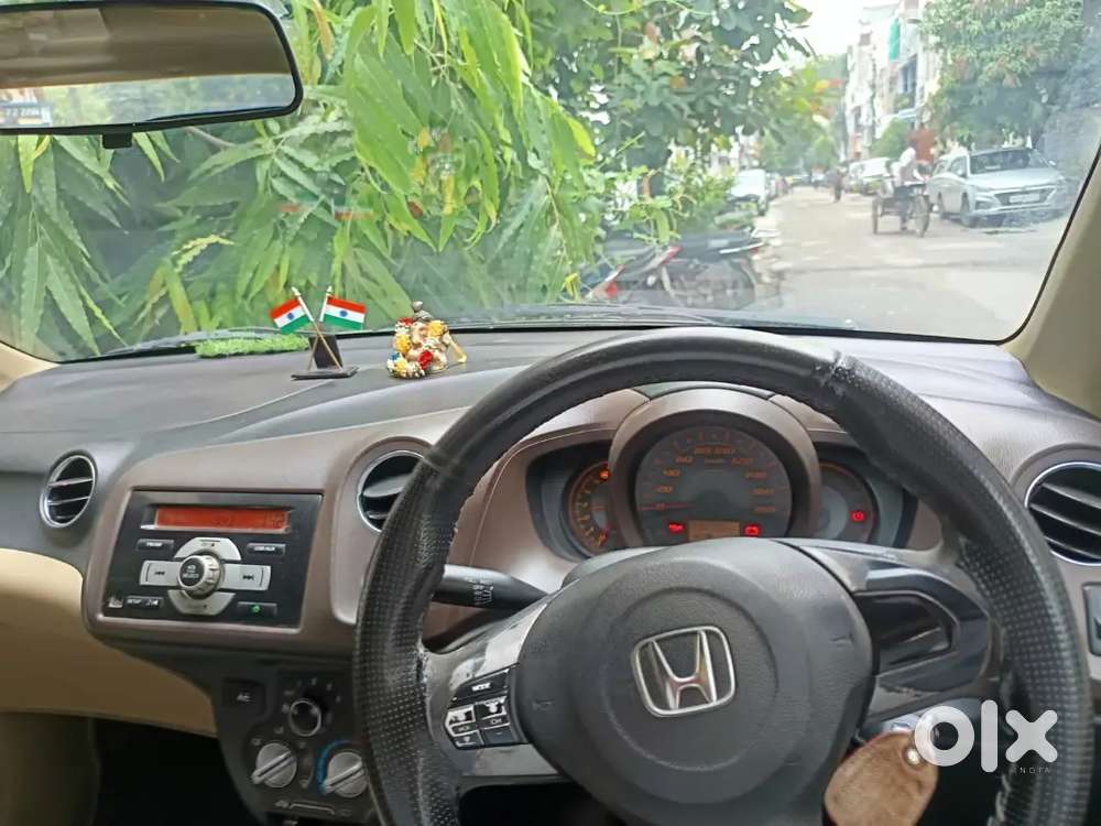 Urgently Sell Honda Amaze 1.5 Smt 2013 Up32