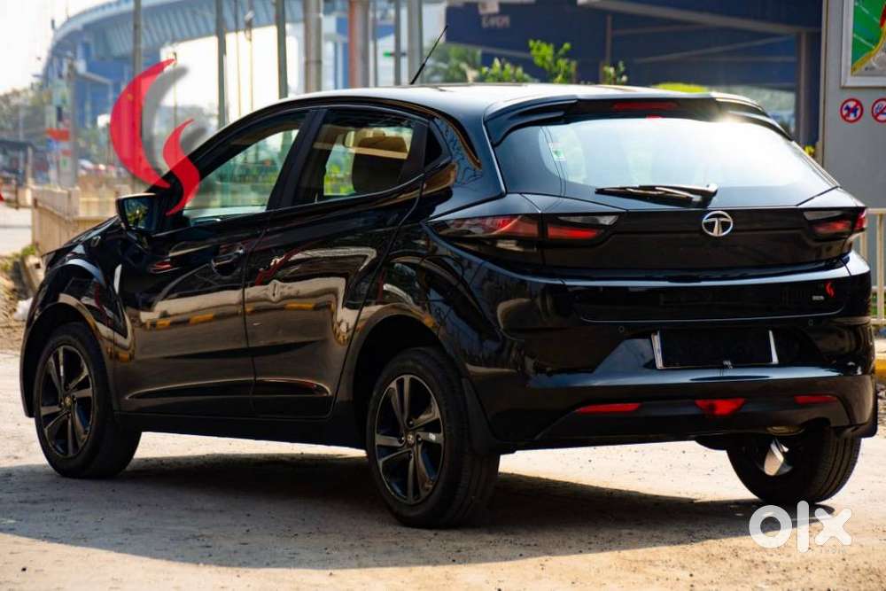 Tata Altroz 1.2 Xz Plus Dark Edition, 2023, Petrol