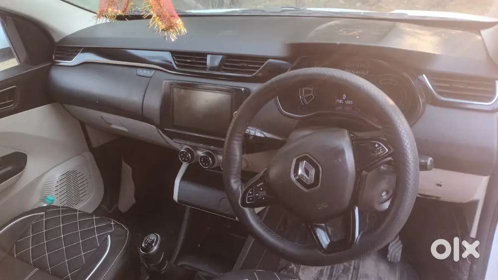 Renault Triber Facelift 2021 Petrol Good Condition 119000 Km