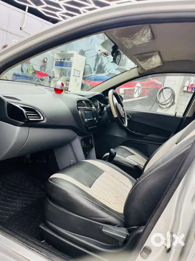 Tata Tigor Petrol 2018 Variant Last Year