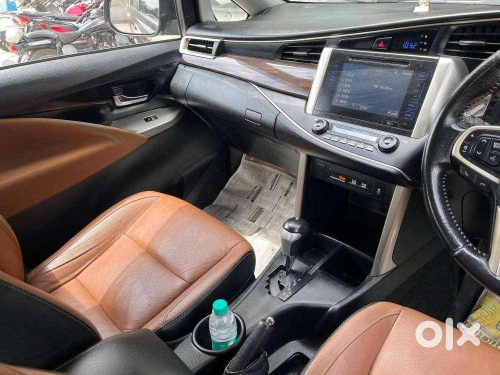 Toyota Innova Crysta 2.8z Automatic, 2017, Diesel