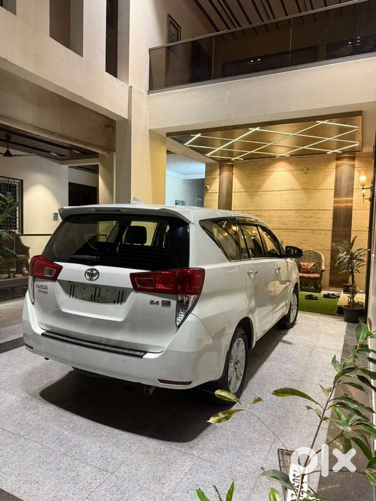 Toyota Innova Crysta Diesel 2020