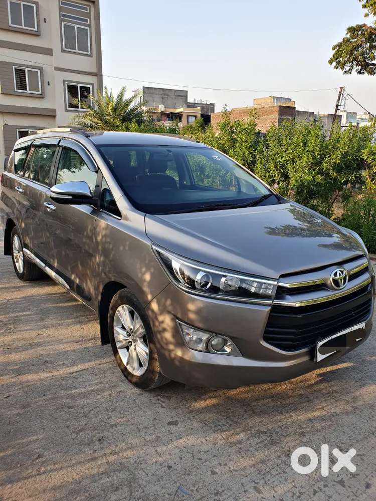 Innova Crysta 2.8z Automatic 1st Owner