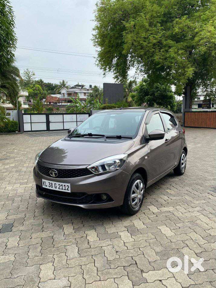Tata Tiago 1.2 Revotron Xta, 2018, Petrol