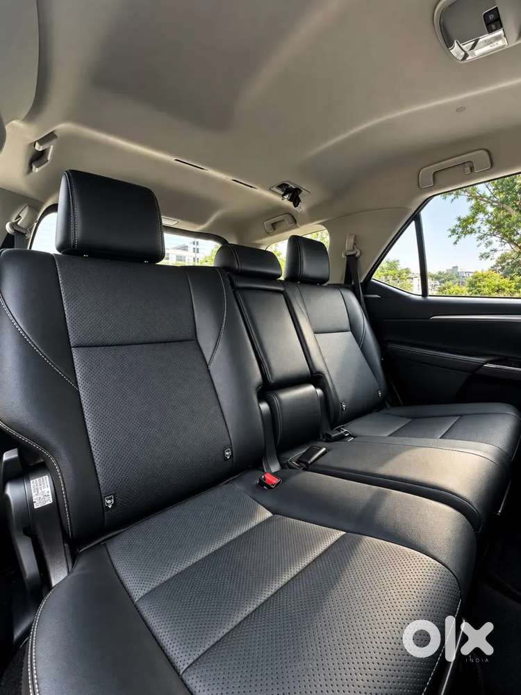 Toyota Fortuner [2021-ongoing] 2.7 2wd Petrol At, 2024, Petrol