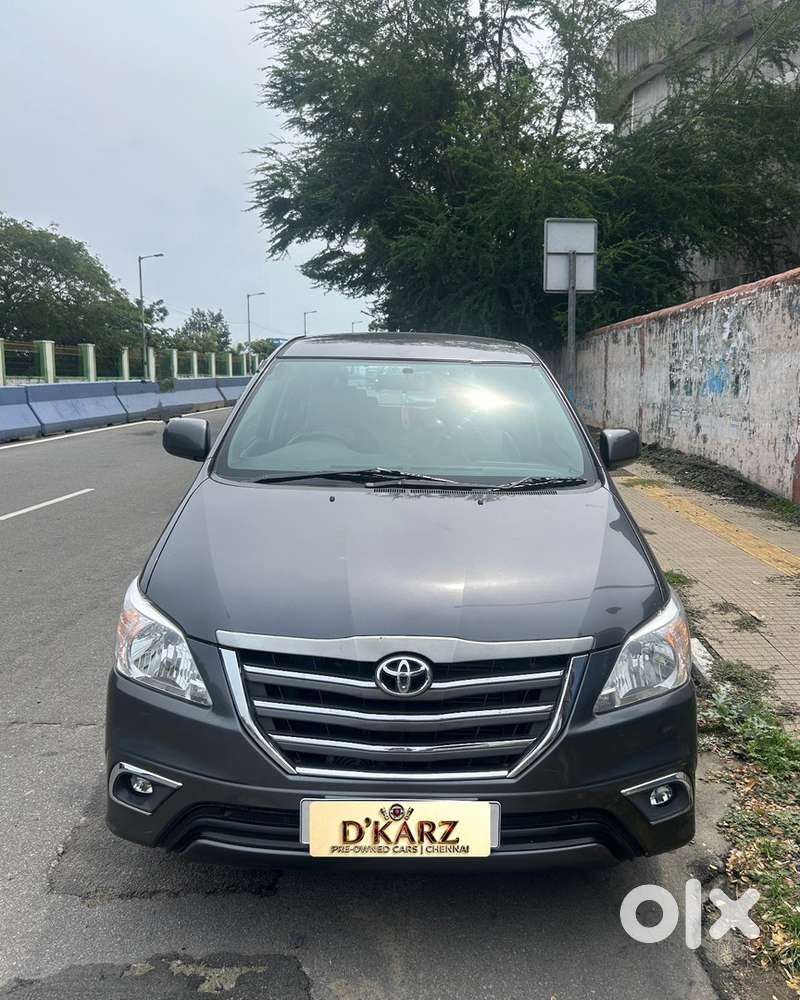 Toyota Innova 2015 2.5 G (bs4) - 8 Seater