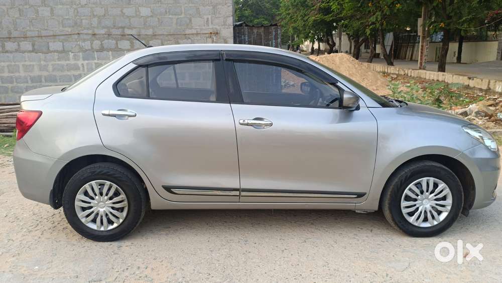 Maruti Suzuki Swift Dzire 1.3 Vxi, 2021, Petrol
