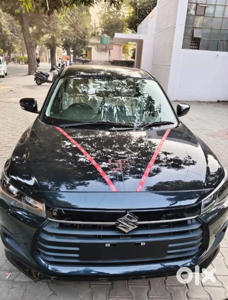 Maruti Suzuki Dzire 2025 Petrol 7600 Km Driven