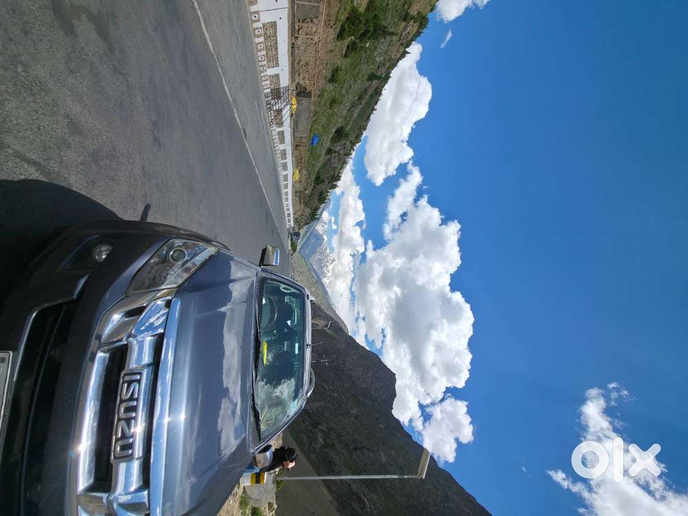 2017 Isuzu V-cross 4x4  1.5l Km  Jaipur Reg  Bs4 Diesel  ₹8l