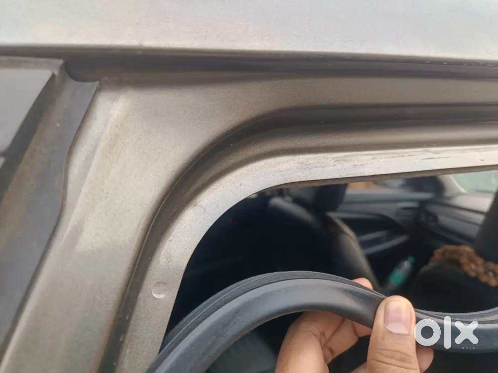 Maruti Suzuki Brezza Lxi 2023