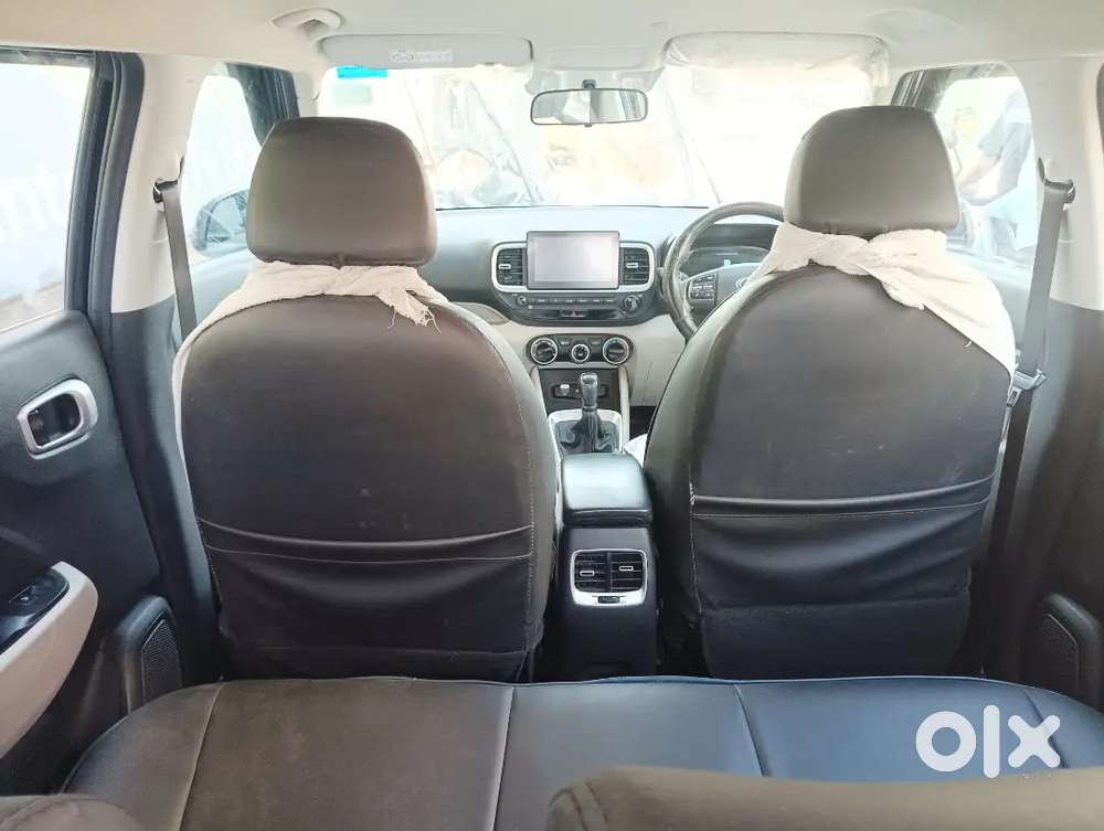 Well Maintained Single Hand Driven,hyundai Venue Mt Petrol 2025