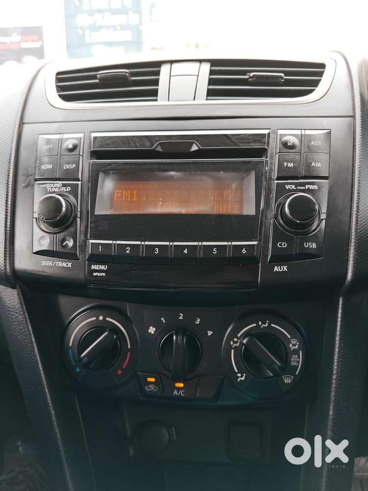 Maruti Suzuki Swift Vxi Abs Bsiv, 2017, Petrol