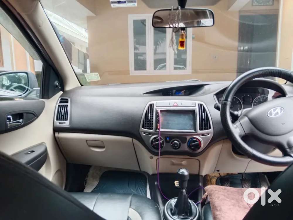 Hyundai I20 Era Petrol Well Maintained Car And Good Condition