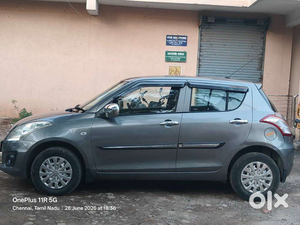 Maruti Suzuki Swift Lxi Optional-o, 2015, Petrol