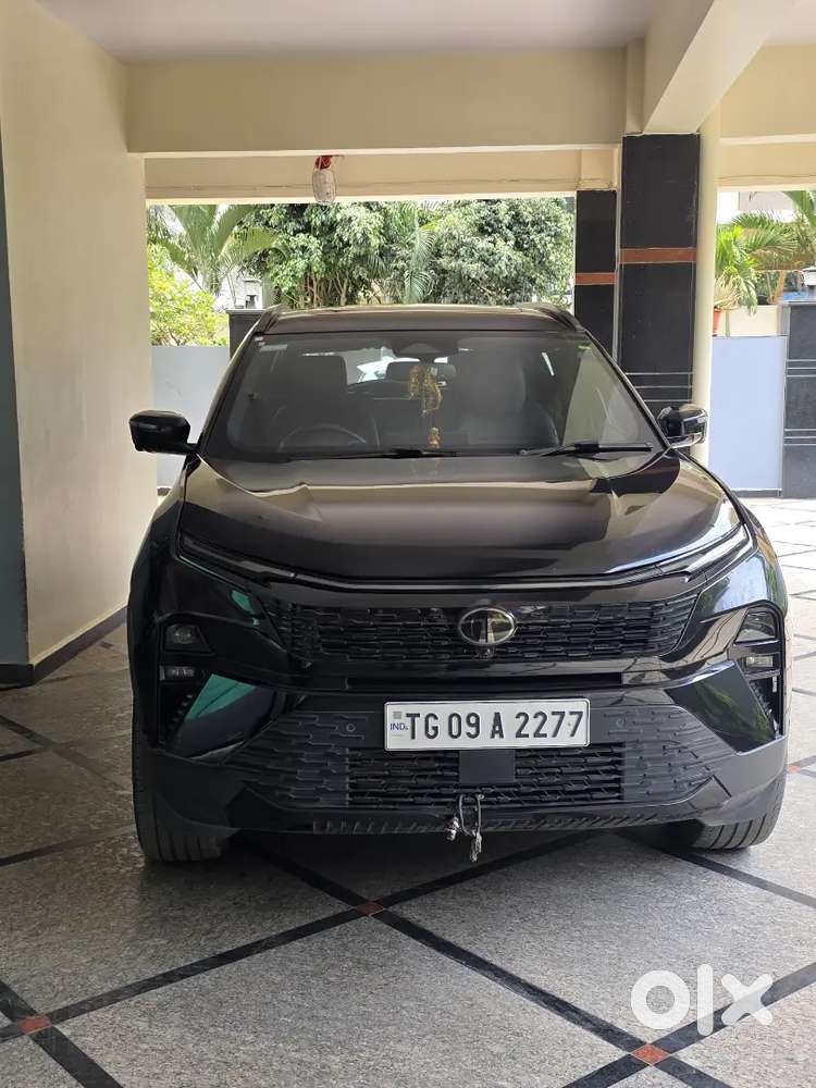 Tata Harrier Top End Fearless Dark Edition