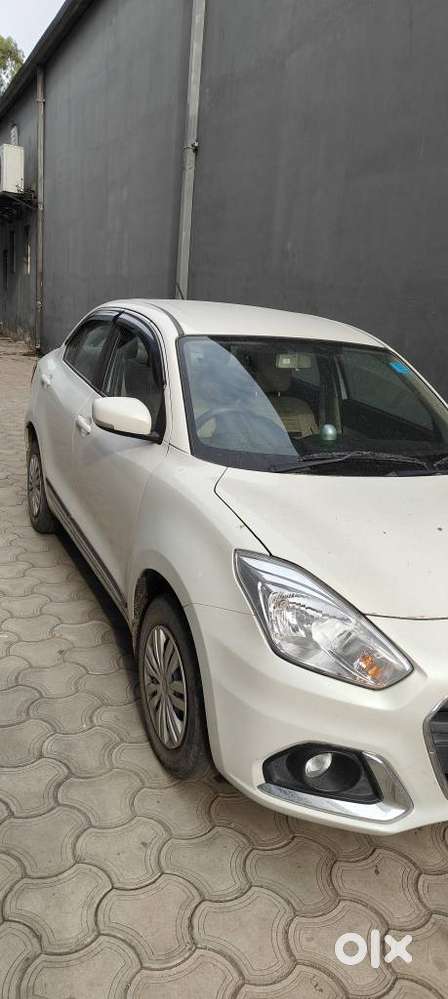Maruti Suzuki Swift Dzire Vxi Optional, 2023, Petrol