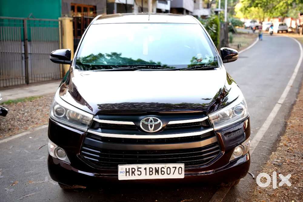 Toyota Innova Crysta 2017 Diesel Topend Model Well Maintained