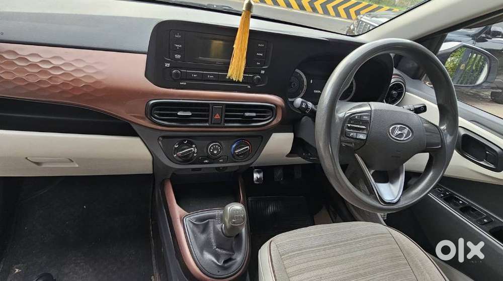 Hyundai Aura 1.2 E Petrol Mt, 2020, Petrol