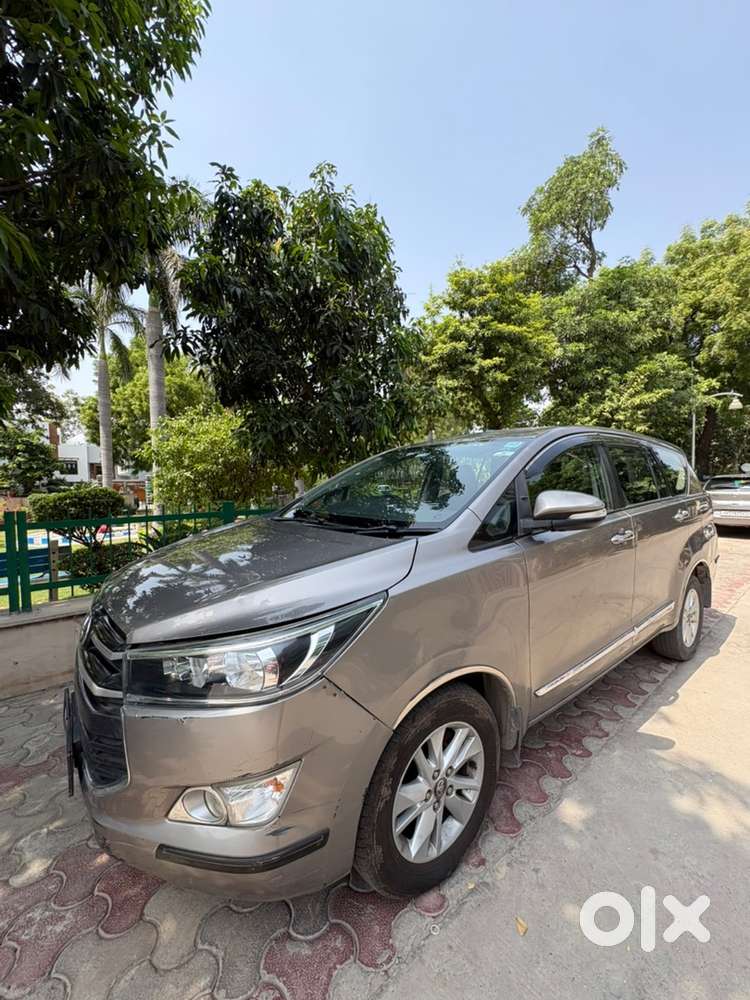 Toyota Innova Crysta 2017 Model Diesel Manual