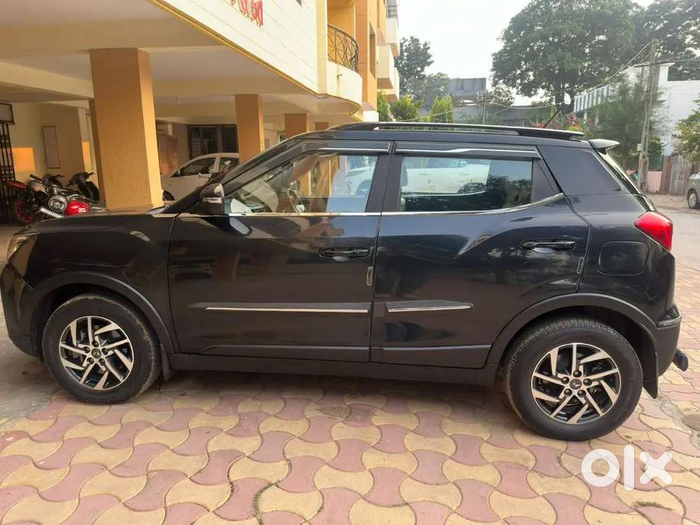 Mahindra Xuv300 W8(o) Diesel - Nov 2023  Excellent Condition