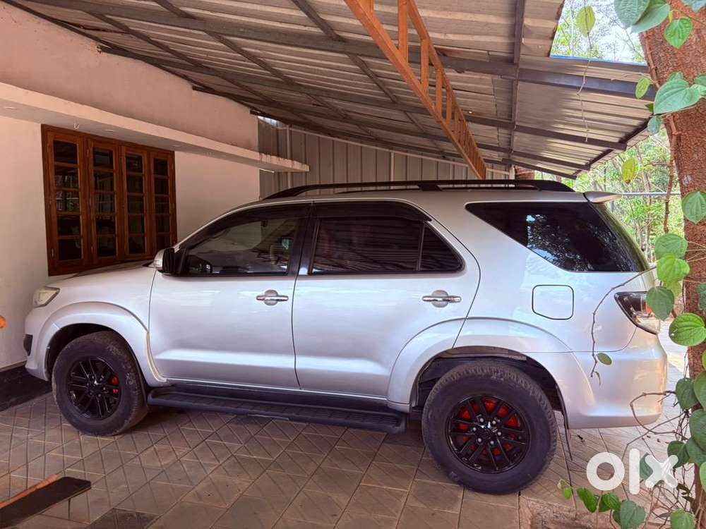 Toyota Fortuner 2015