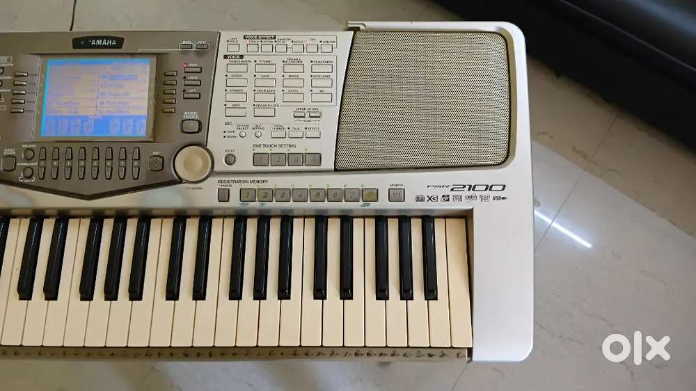 Yamaha psr 2100 - Musical Instruments in undefined, - 1843106585