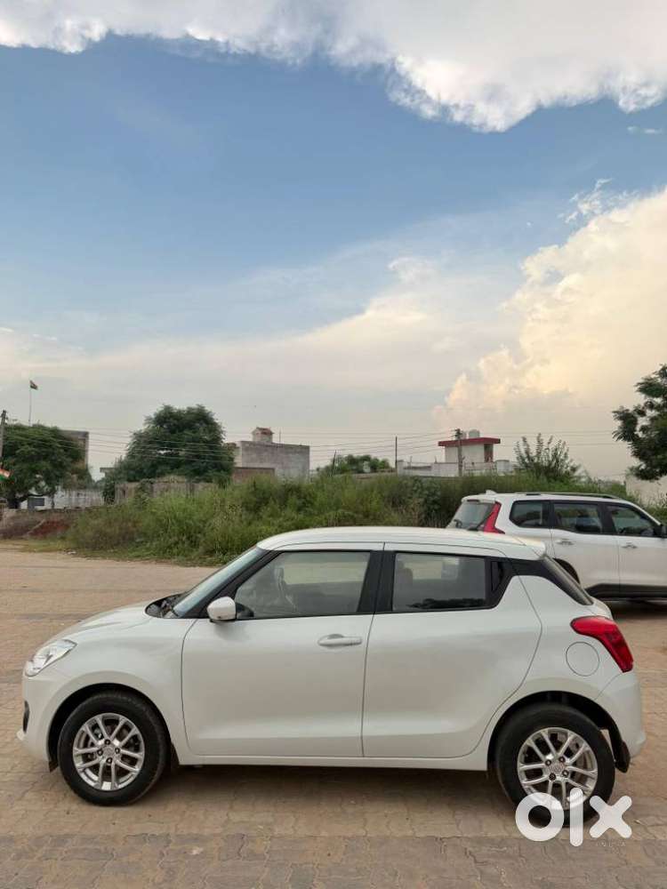 Maruti Suzuki Swift Dzire 1.3 Vxi, 2023, Petrol