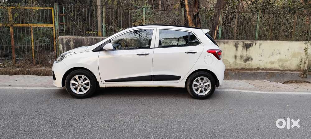 Hyundai Grand I10 Asta Automatic 1.2 Kappa Vtvt, 2015, Petrol