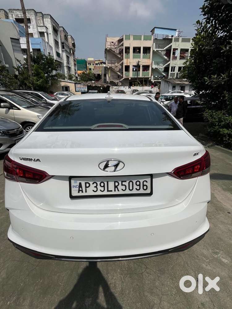 Hyundai Verna Sx 1.5 Petrol Ivt, 2021, Petrol