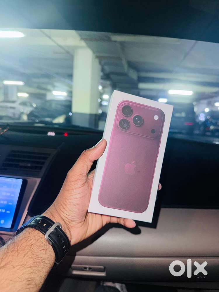 Iphone 18 pro burgundy