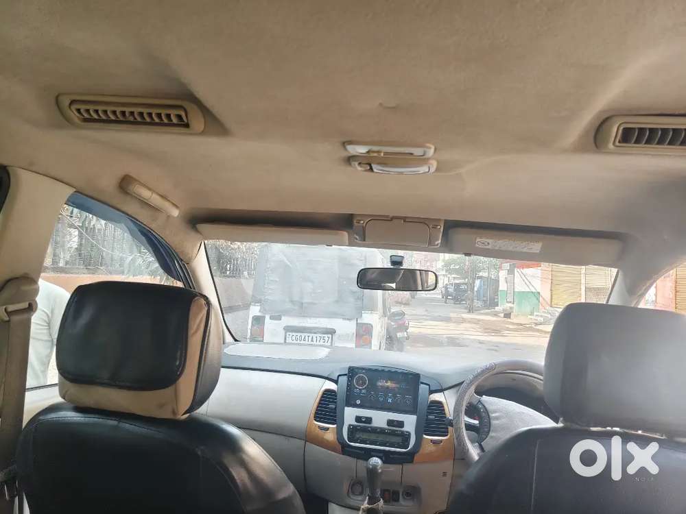 Toyota Innova 2012   Vip1234
