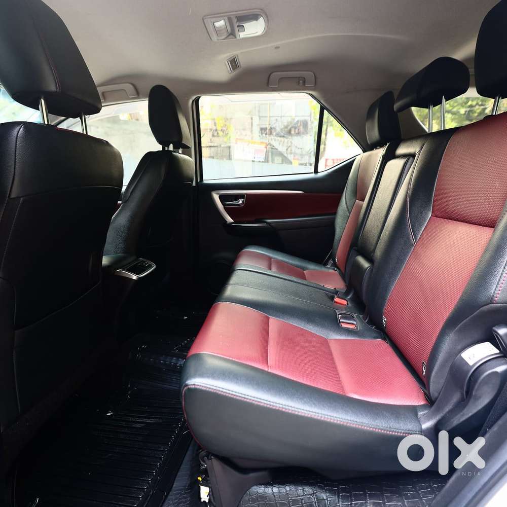 Toyota Fortuner Legender 4x2 At 2.8, 2025, Diesel