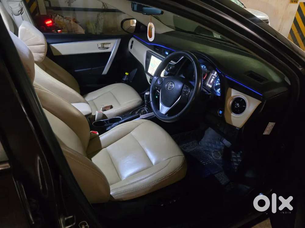 Toyota Corolla Altis Petrol At