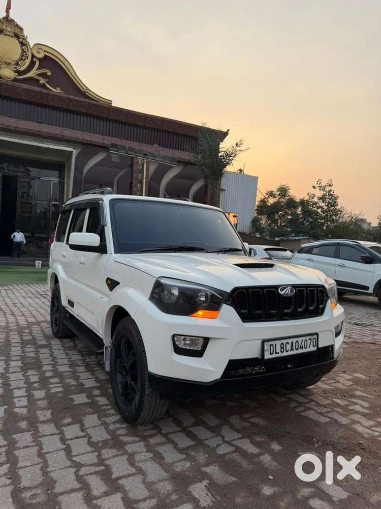 Delhi Number Plate