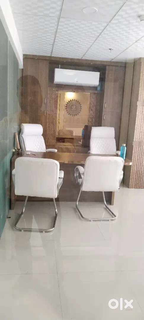 GAUR CITY MALL GREATER NOIDA
