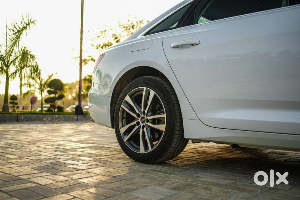 Audi A6 Technology 45 Tfsi W/o Matrix, 2026, Petrol