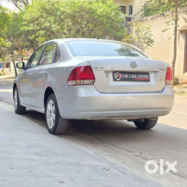Volkswagen Vento 2010-2013 Petrol Highline, 2011, Petrol
