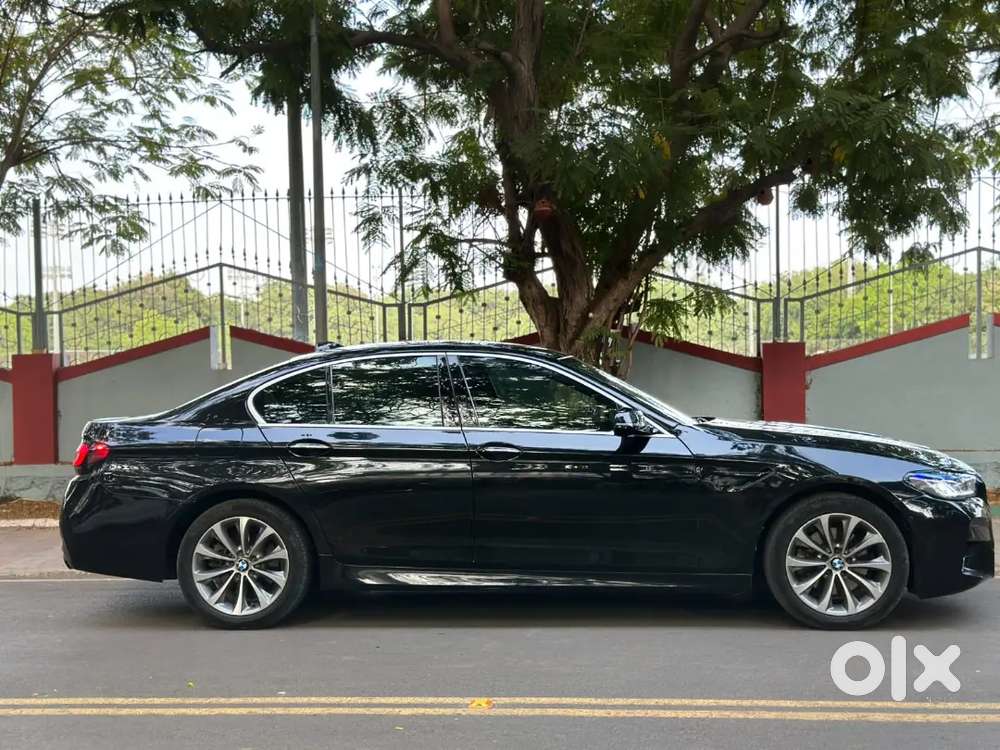 Bmw 520d Black Colour Convert New Shape Showroom Condition Car