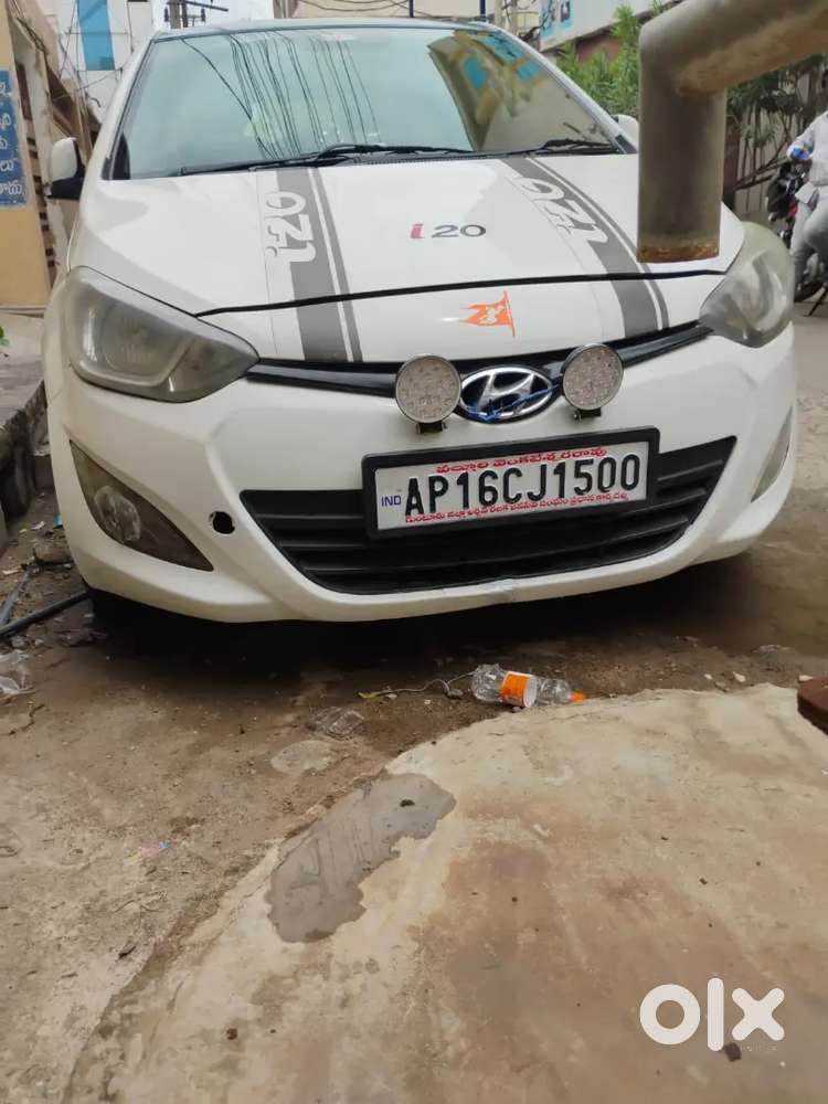 Hyundai New I20 2013 Diesel 100000 Km Driven