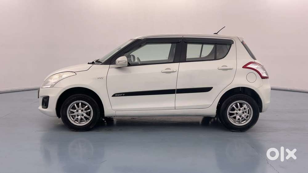 Maruti Suzuki Swift Vvt Vxi, 2014, Petrol