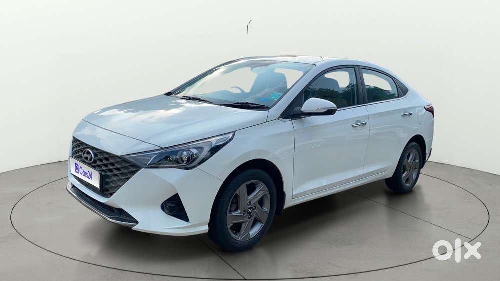 Hyundai Verna 1.5 Sx Vtvt Ivt, 2022, Petrol