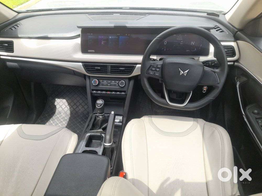 Mahindra Xuv700 2.2 Ax 5 Diesel Mt Str, 2022, Diesel