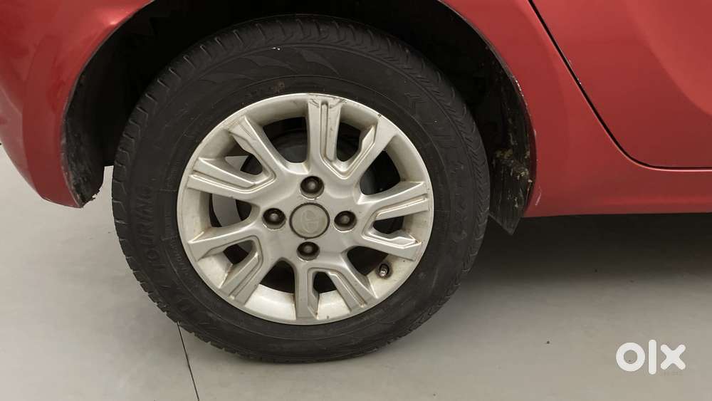 Tata Tiago Xz, 2017, Petrol