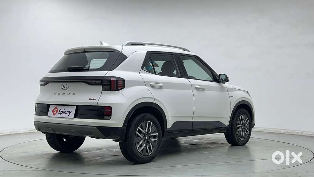 Hyundai Venue 1.0 S (o) Turbo Dct, 2023, Petrol