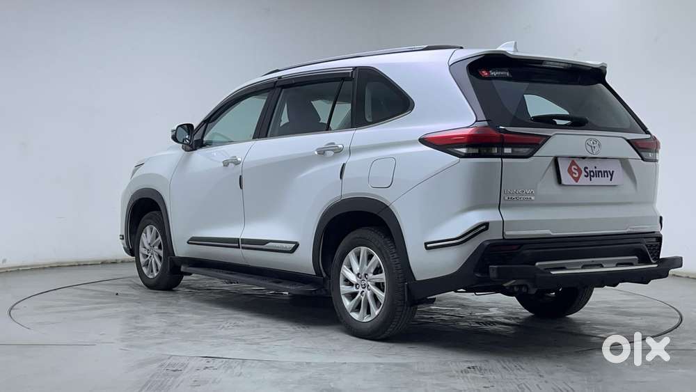 Toyota Innova Hycross 2.0 Gx 8 Str, 2024, Petrol