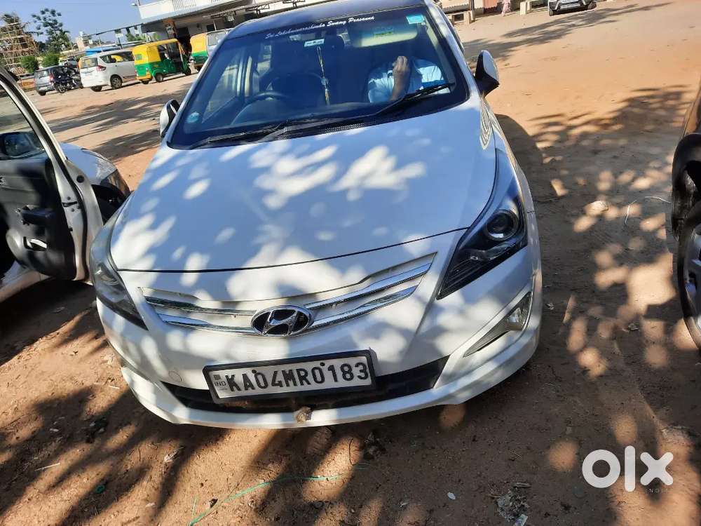 Hyundai Verna 2016